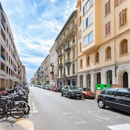 L58 Port 2 Bdrs 5mins Old Town & Tram